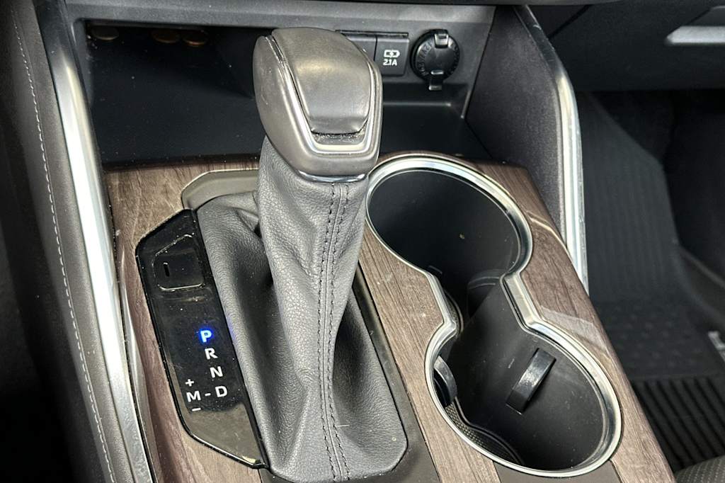 Thumbnail: 2021 Toyota Highlander - 15