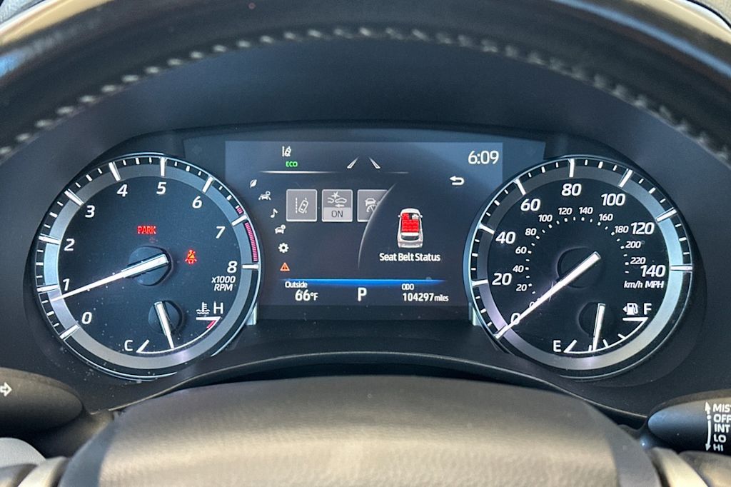 Thumbnail: 2021 Toyota Highlander - 15