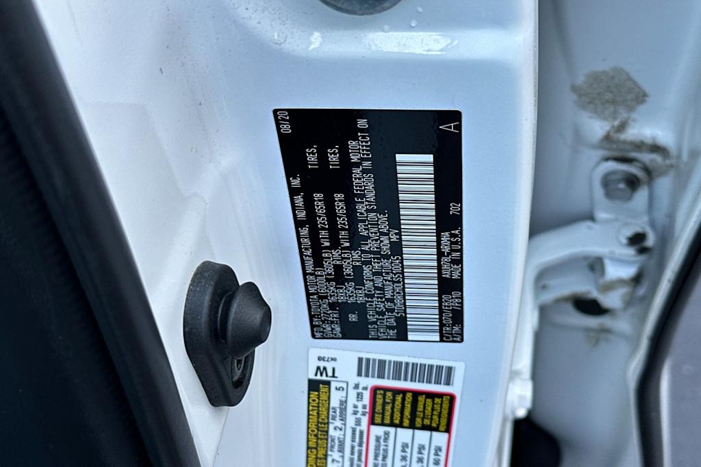 Thumbnail: 2020 Toyota Highlander - 17