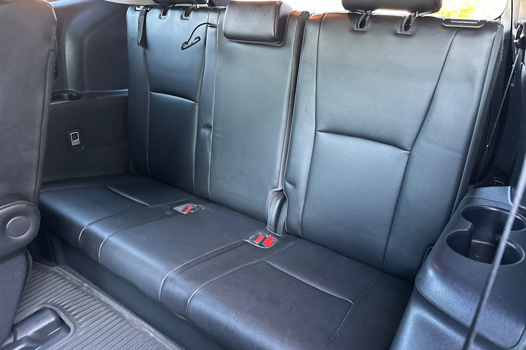 Thumbnail: 2020 Toyota Highlander - 23