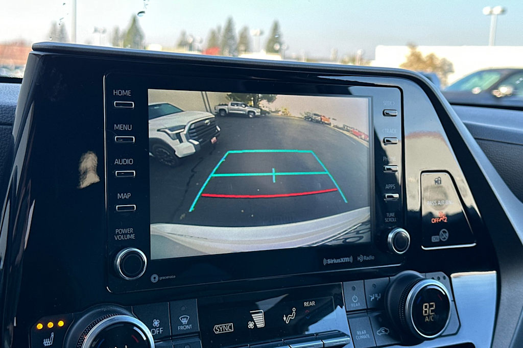 Thumbnail: 2020 Toyota Highlander - 27