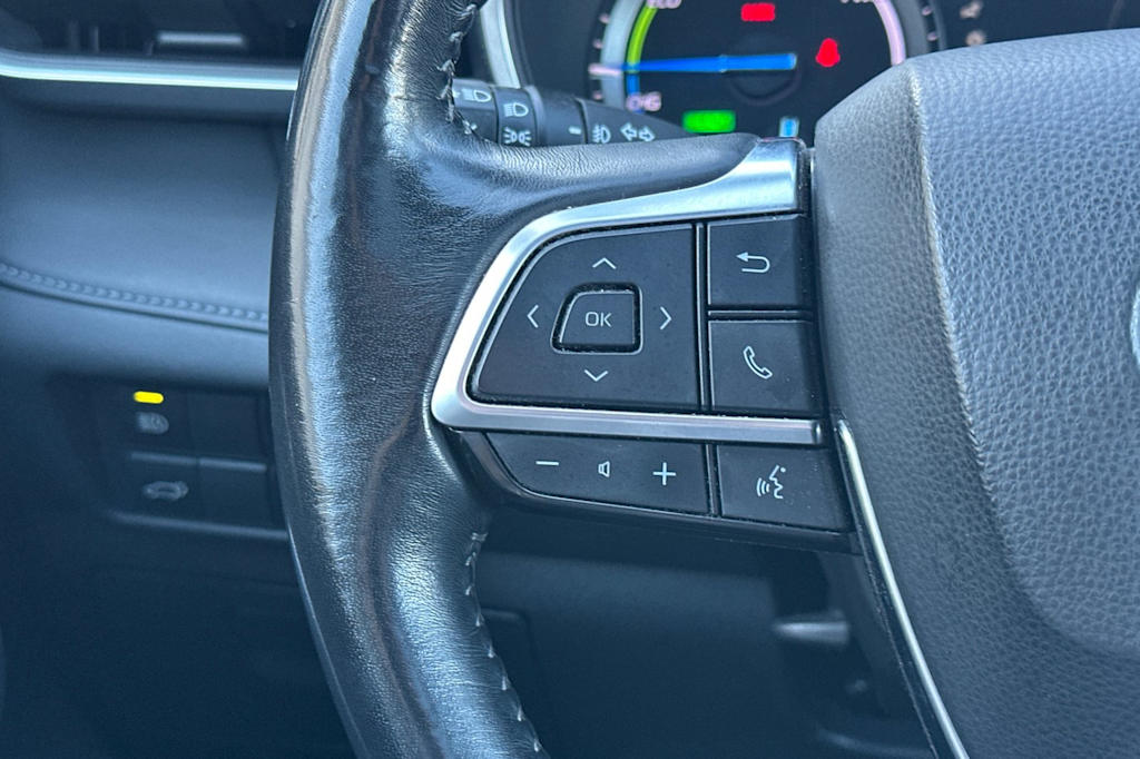 Thumbnail: 2020 Toyota Highlander - 31