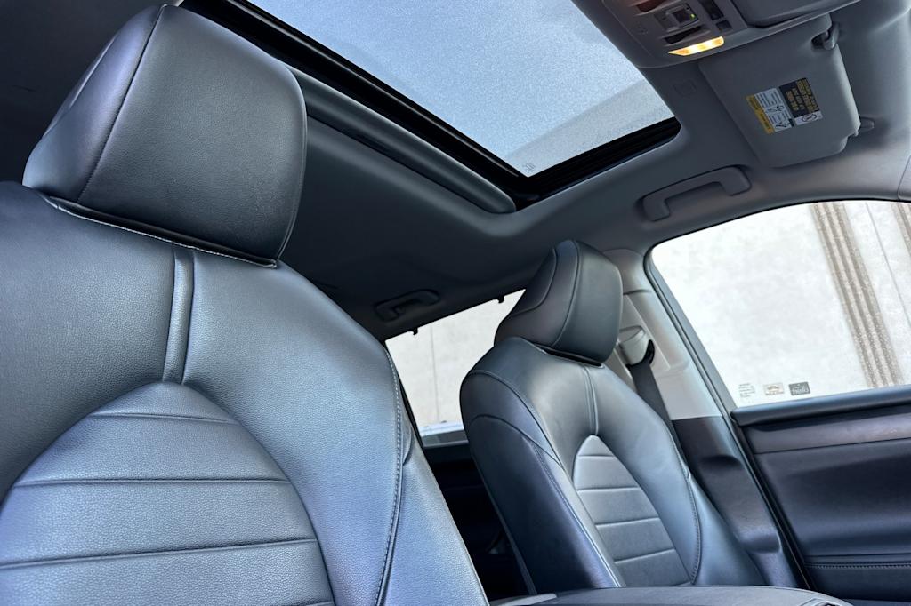 Thumbnail: 2020 Toyota Highlander - 24