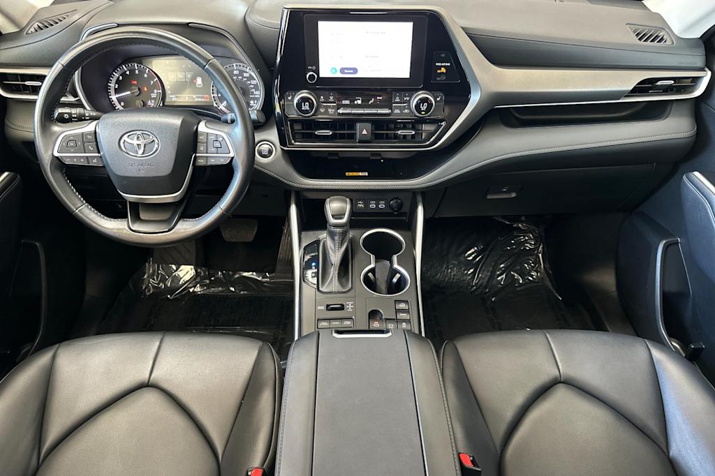 Thumbnail: 2024 Toyota Highlander - 2