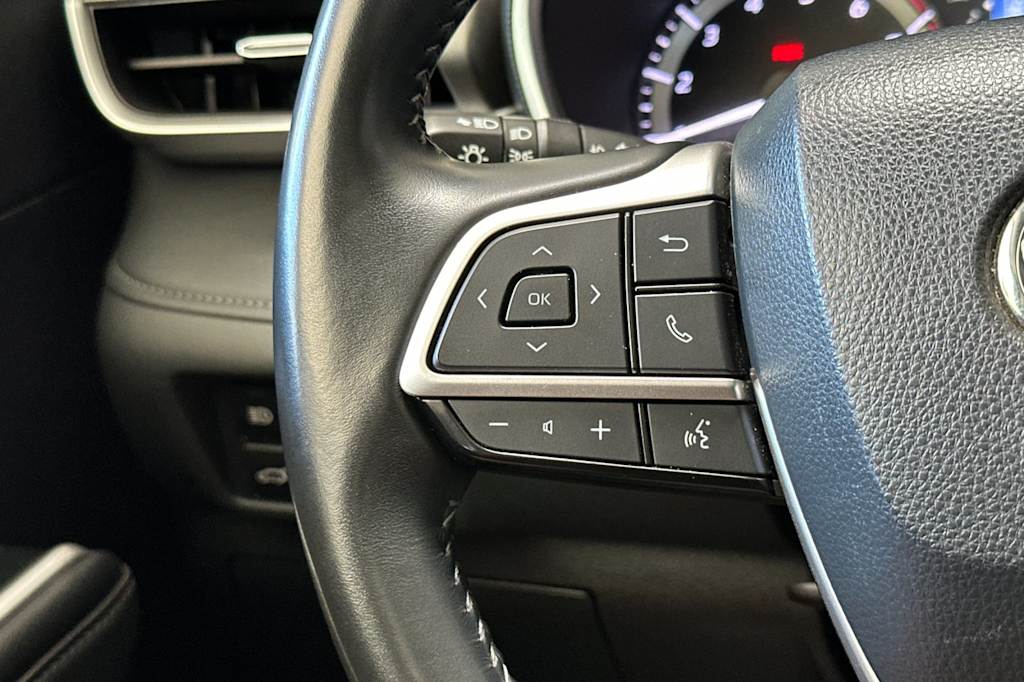 Thumbnail: 2024 Toyota Highlander - 30