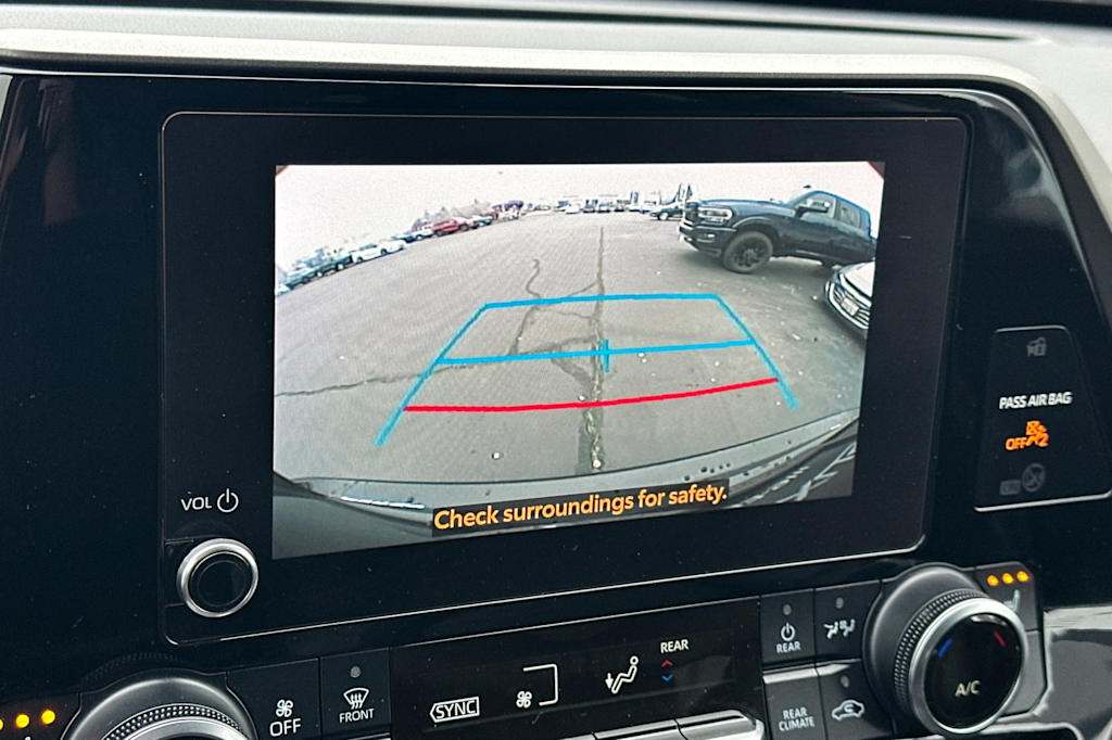 Thumbnail: 2024 Toyota Highlander - 25