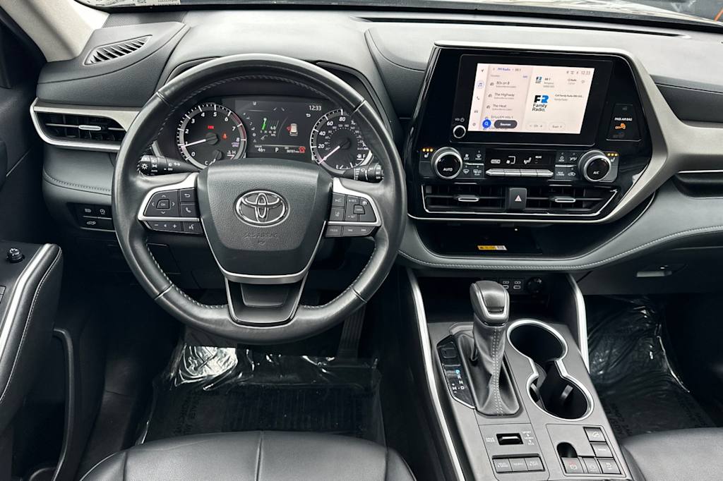 Thumbnail: 2024 Toyota Highlander - 13