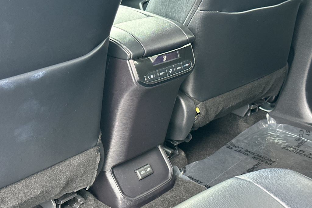 Thumbnail: 2024 Toyota Highlander - 24