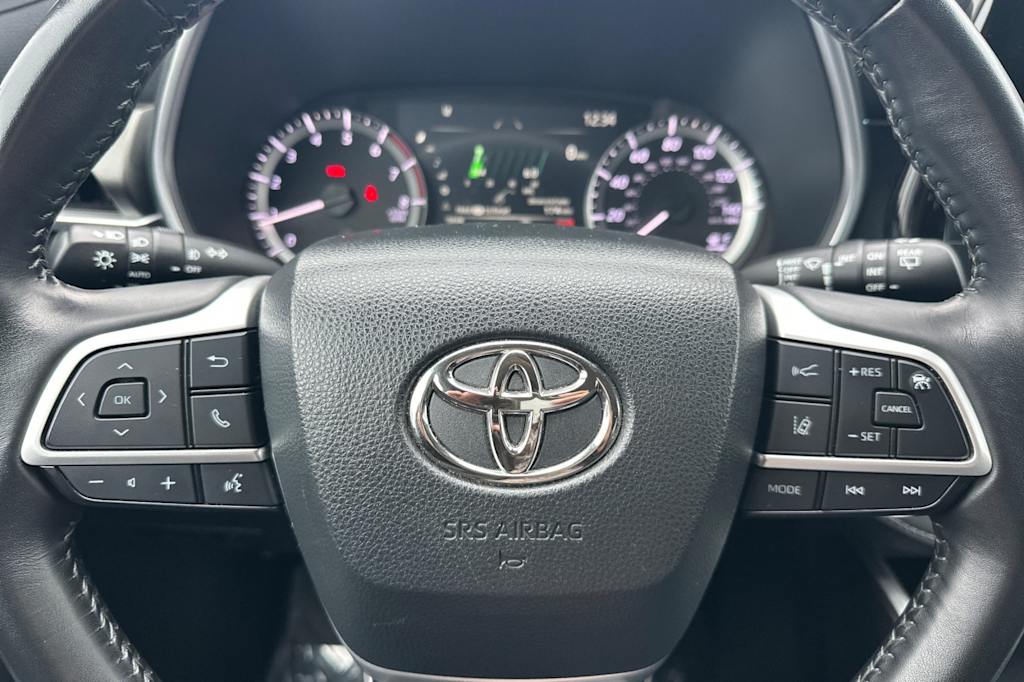 Thumbnail: 2024 Toyota Highlander - 29