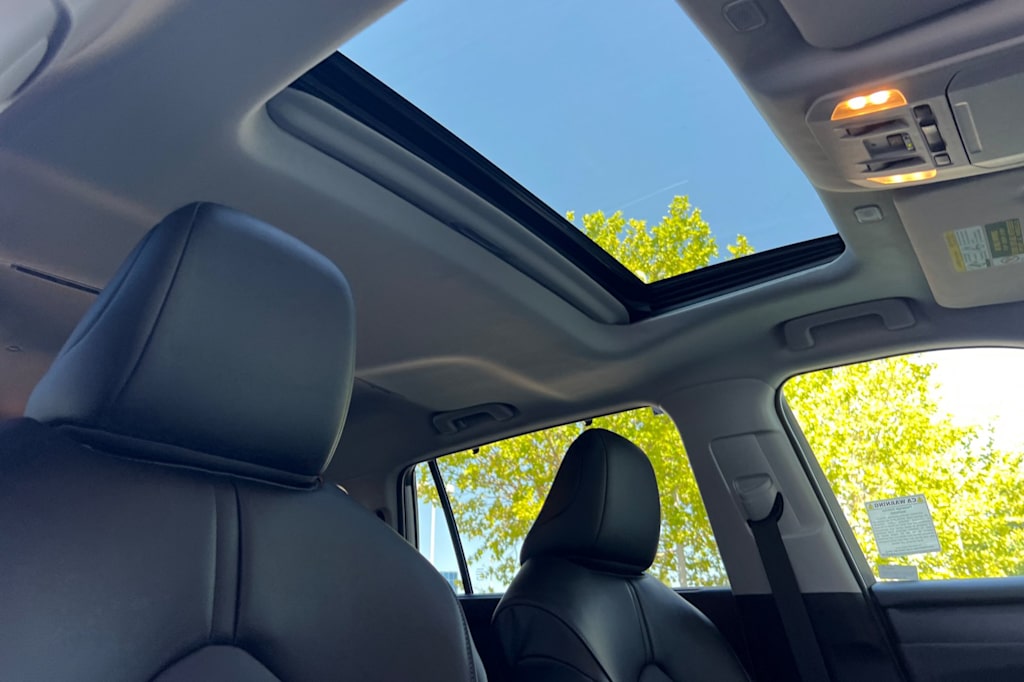 Thumbnail: 2026 Toyota Highlander - 25