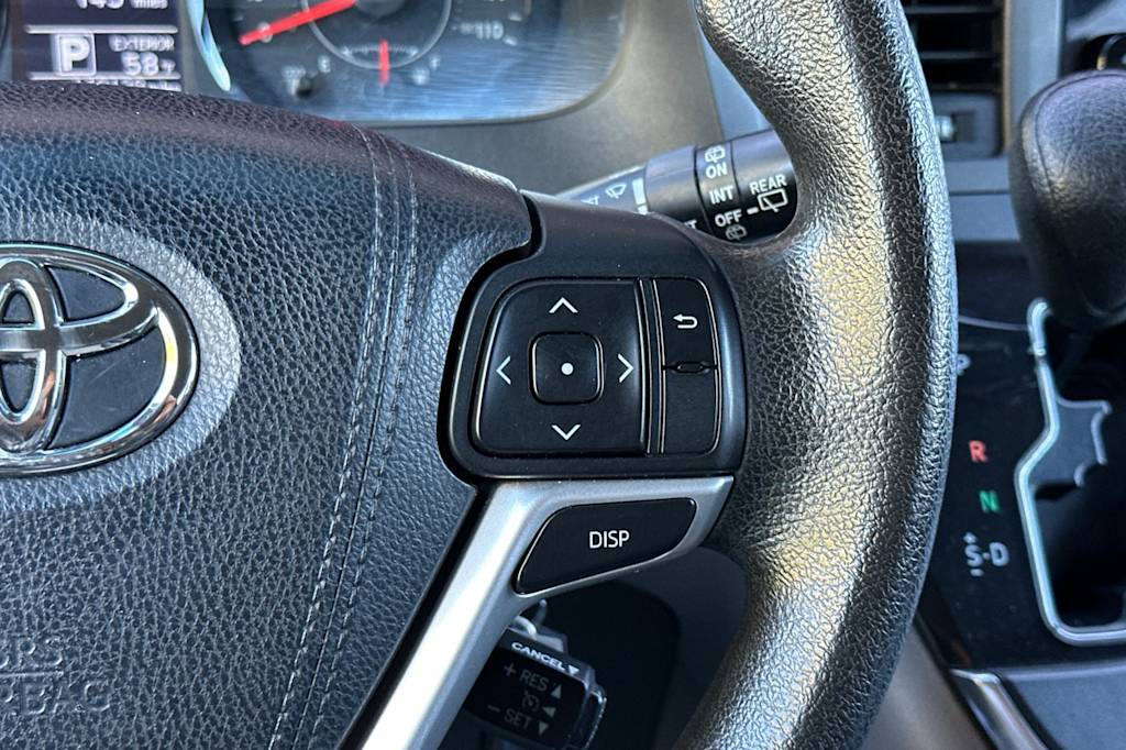 Thumbnail: 2015 Toyota Sienna - 30