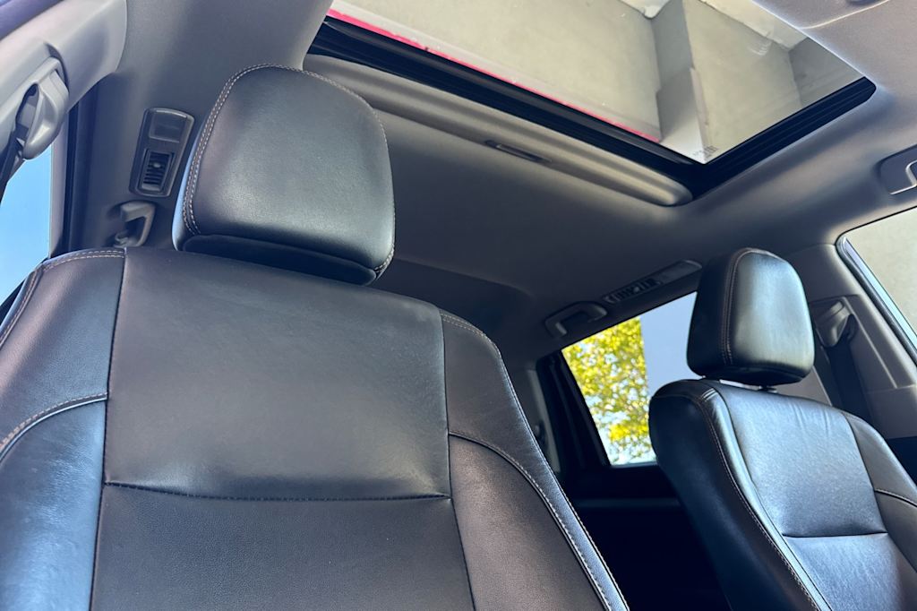 Thumbnail: 2018 Toyota Highlander - 24