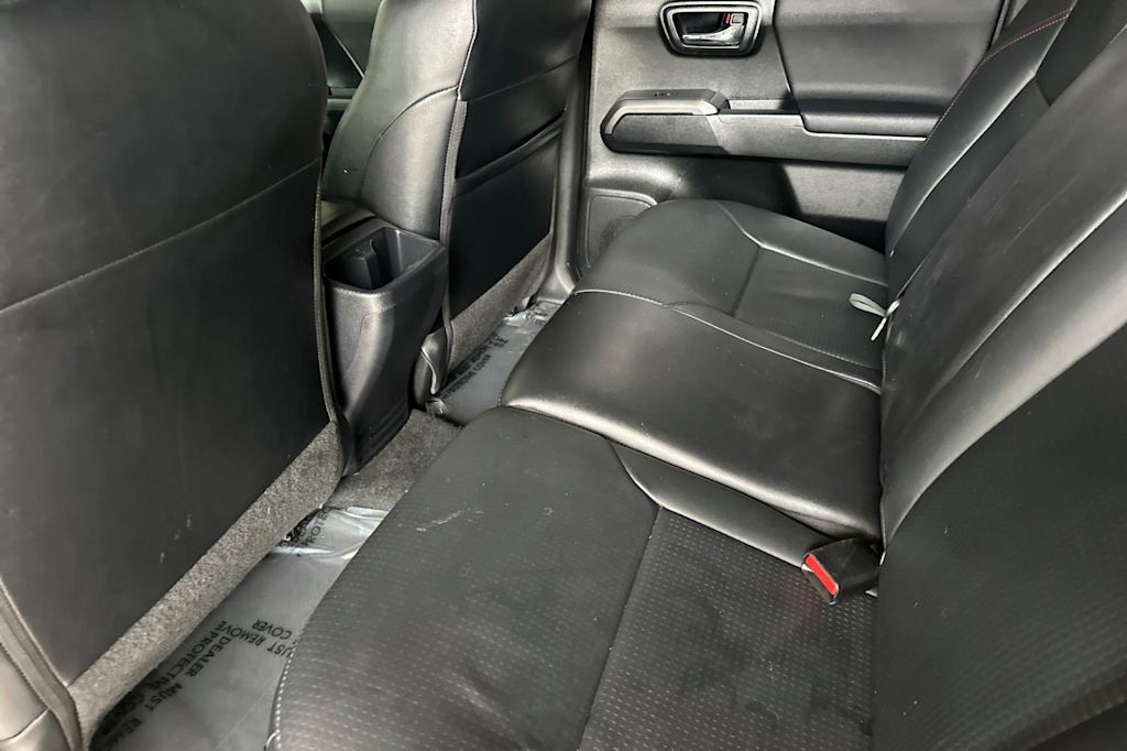 Thumbnail: 2018 Toyota Tacoma - 12