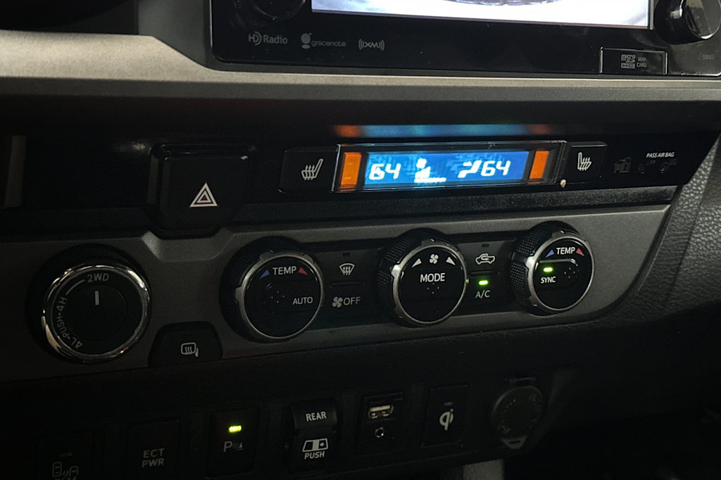 Thumbnail: 2018 Toyota Tacoma - 26