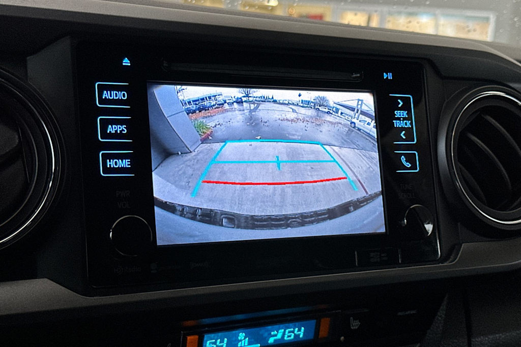 Thumbnail: 2018 Toyota Tacoma - 25