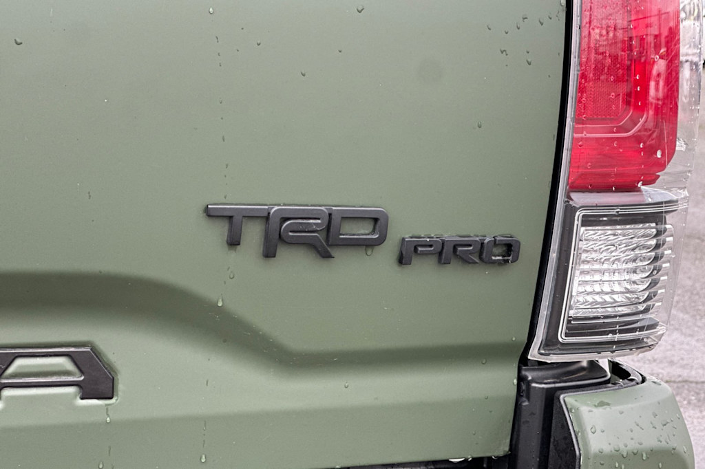 Thumbnail: 2018 Toyota Tacoma - 7