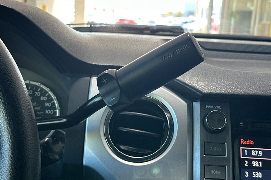 Thumbnail: 2016 Toyota Tundra - 13