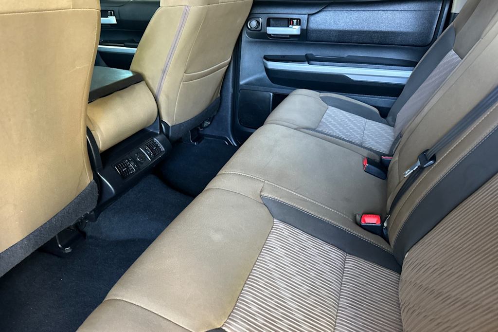 Thumbnail: 2016 Toyota Tundra - 11