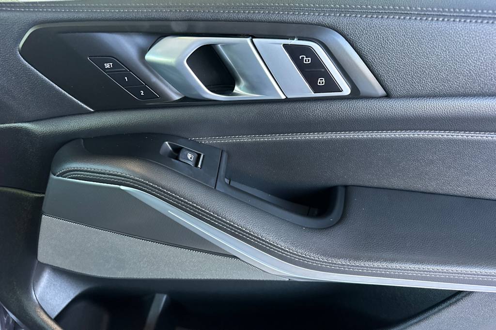 Thumbnail: 2020 BMW X5 - 27