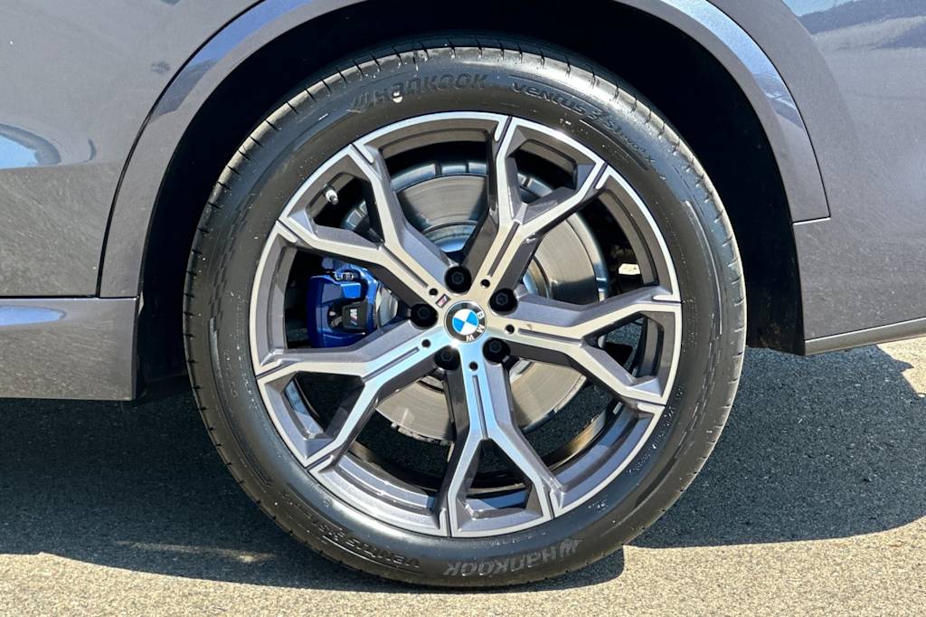 Thumbnail: 2022 BMW X5 - 8