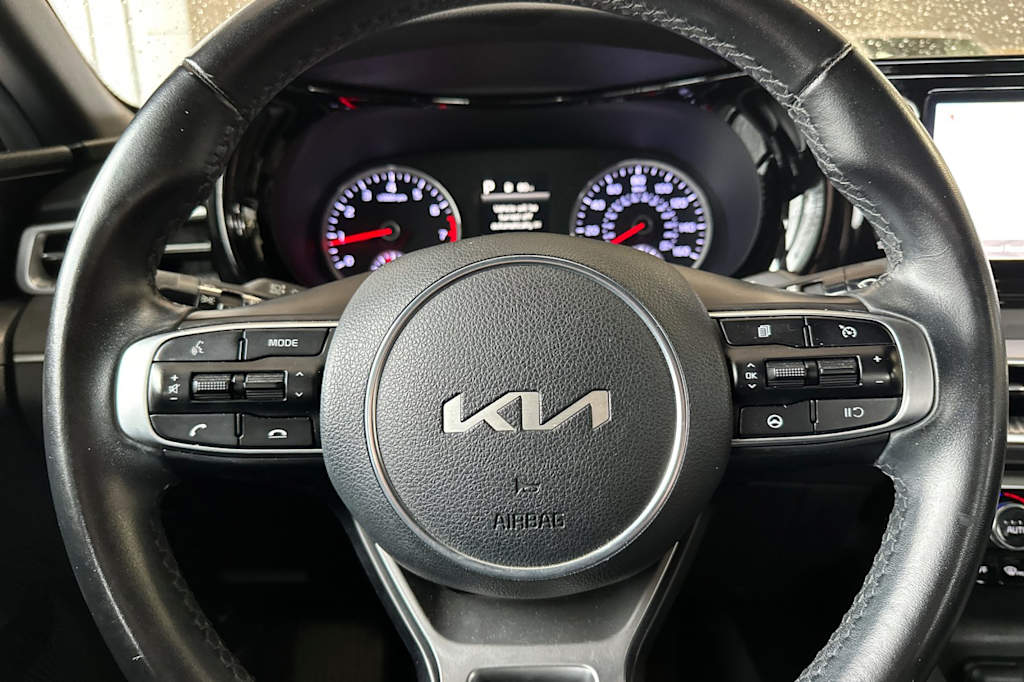 Thumbnail: 2022 Kia K5 - 28