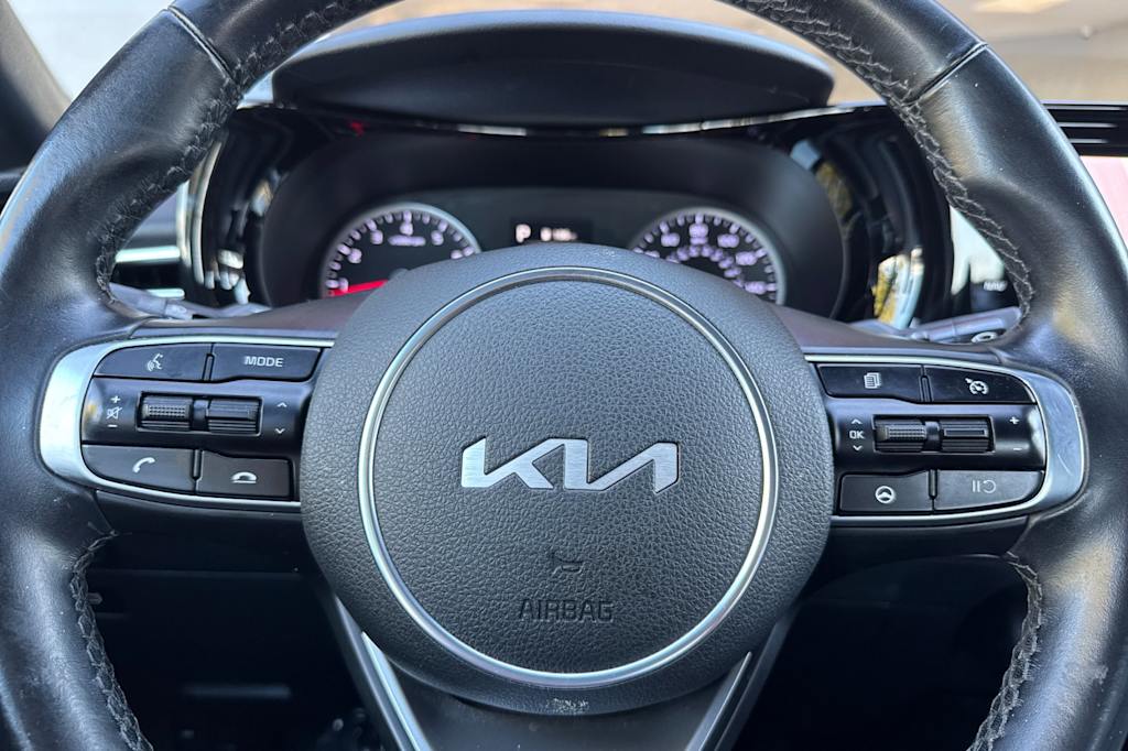 Thumbnail: 2022 Kia K5 - 27