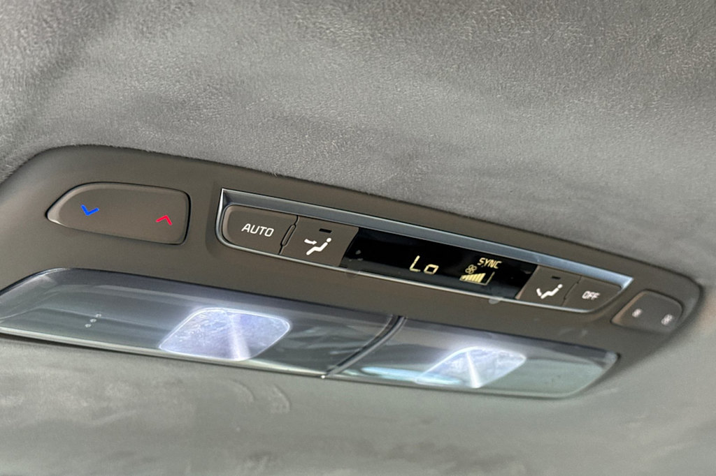 Thumbnail: 2024 Kia Telluride - 23