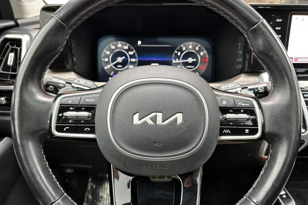 Thumbnail: 2022 Kia Sorento - 32