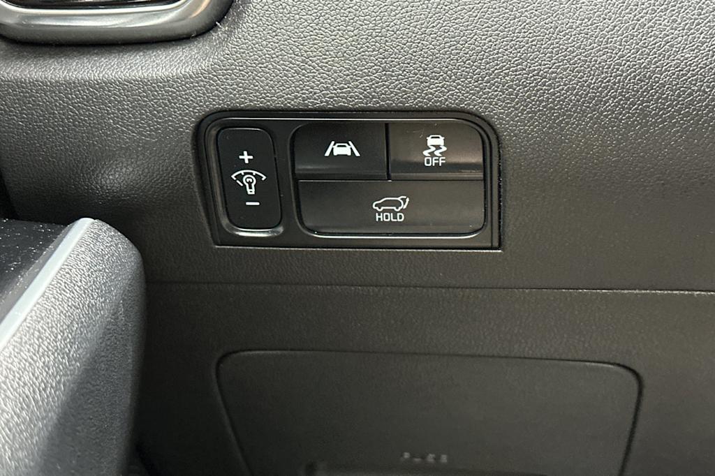 Thumbnail: 2022 Kia Sorento - 36