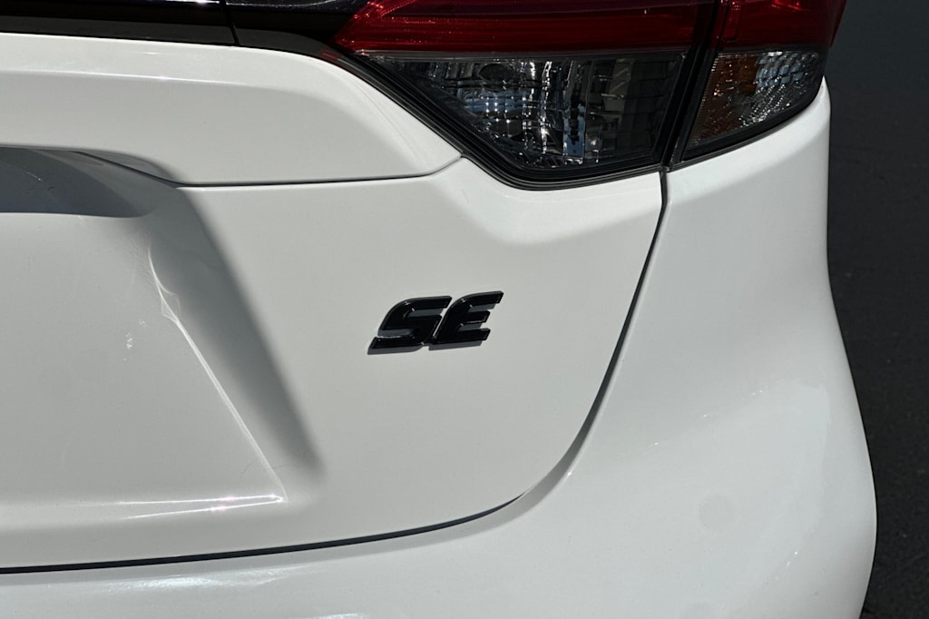 Thumbnail: 2024 Toyota Corolla - 31