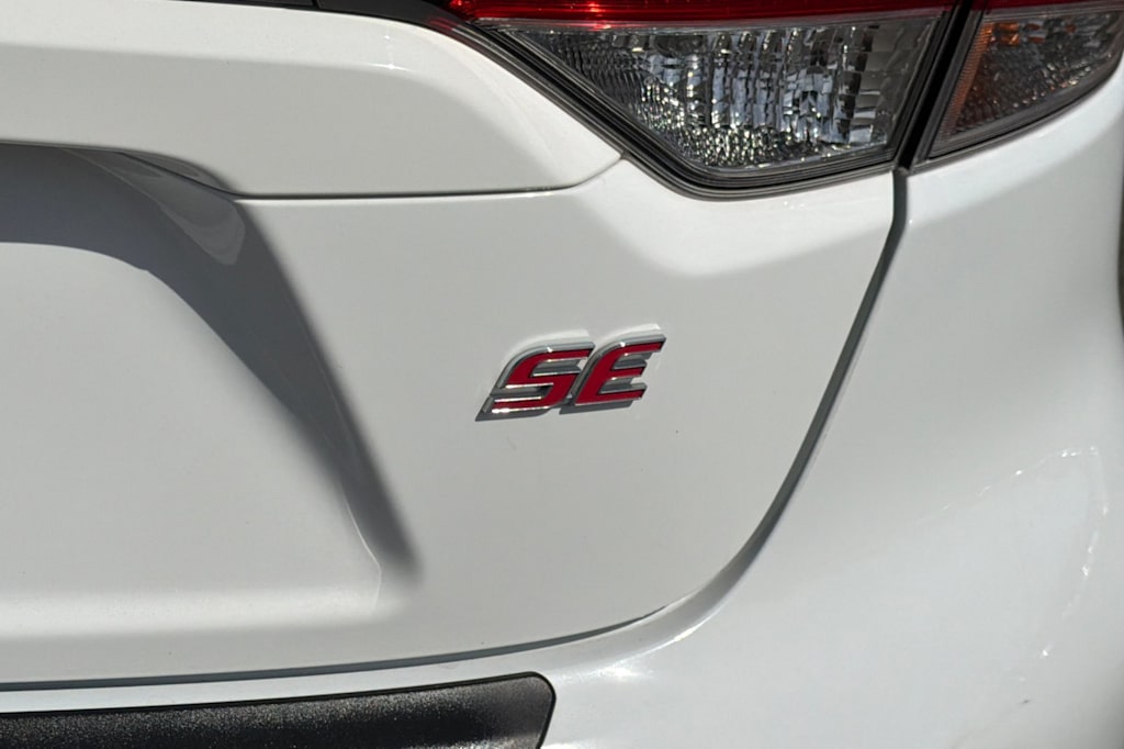 Thumbnail: 2021 Toyota Corolla - 31