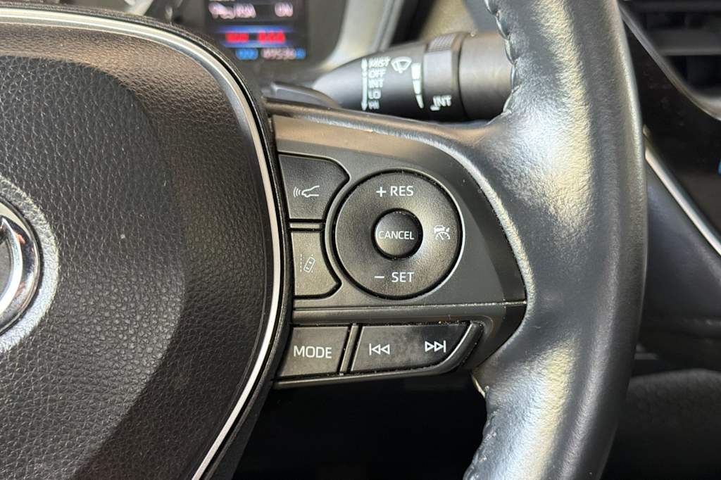 Thumbnail: 2021 Toyota Corolla - 28