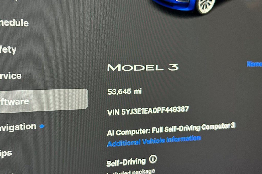 Thumbnail: 2023 Tesla Model 3 - 14