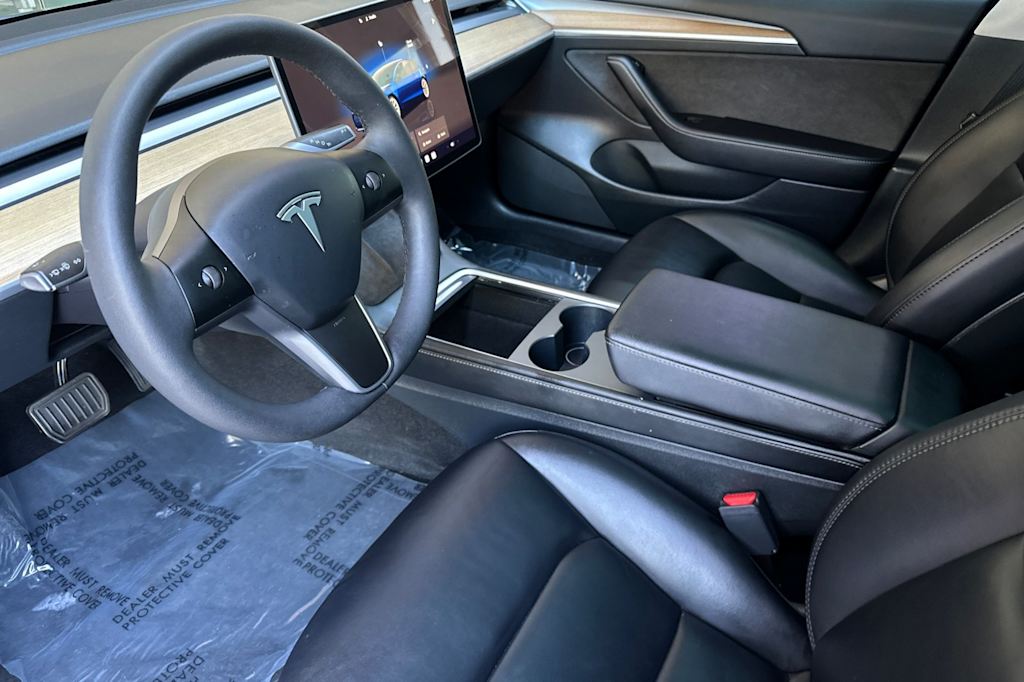 Thumbnail: 2023 Tesla Model 3 - 10