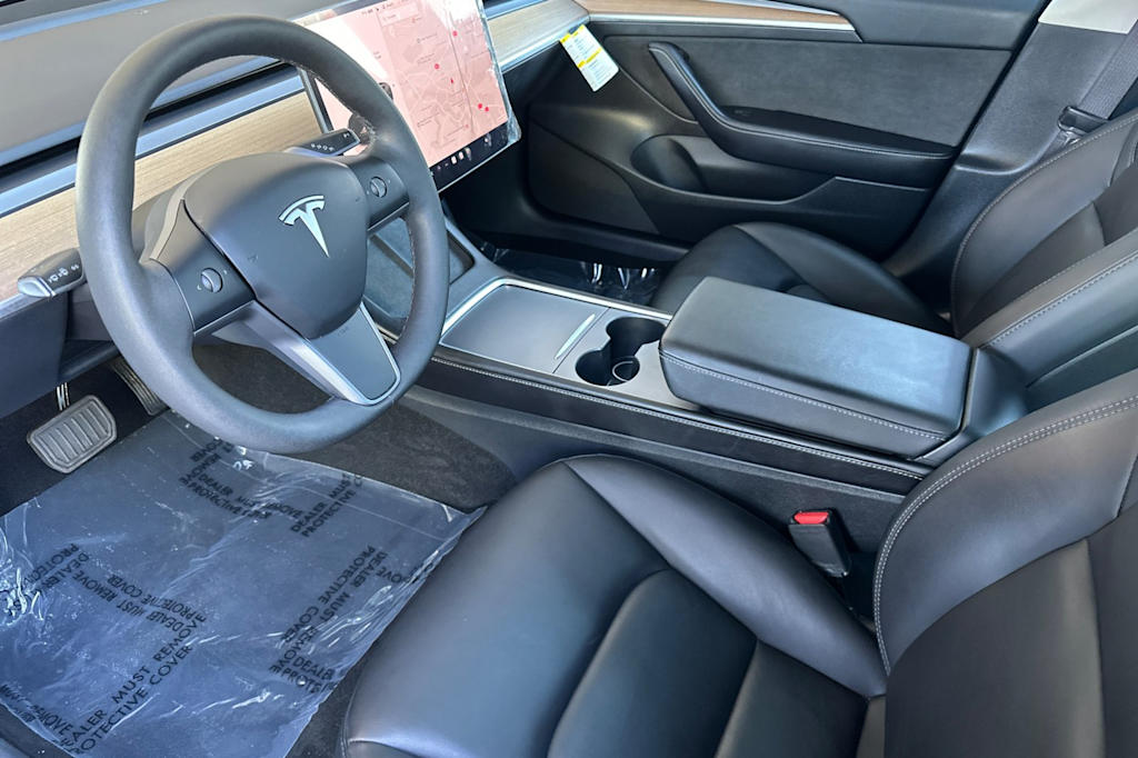 Thumbnail: 2023 Tesla Model 3 - 10