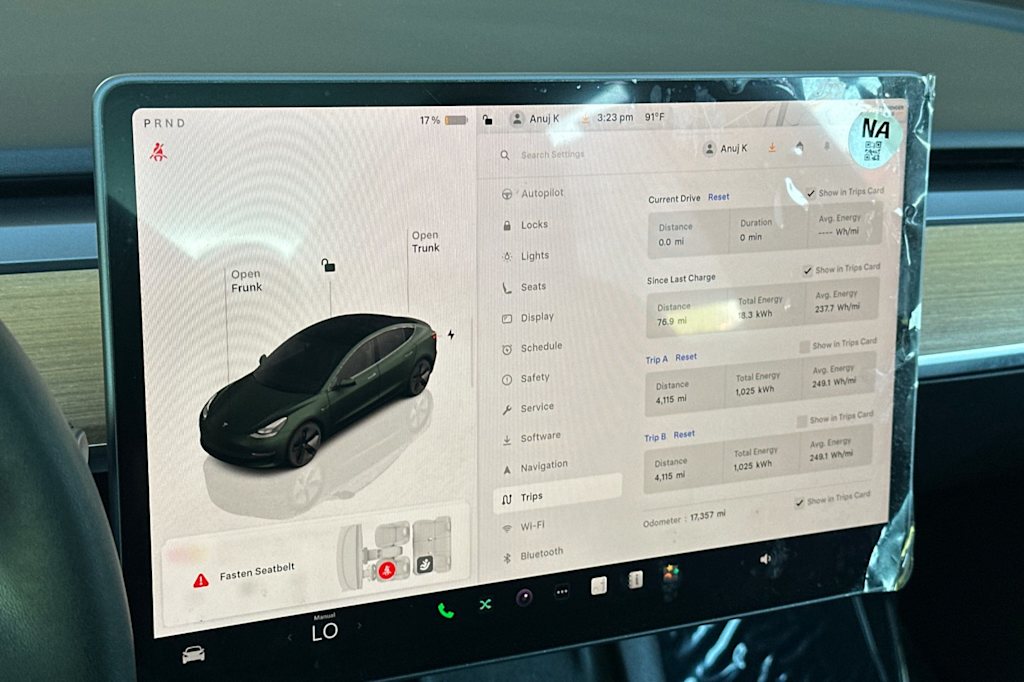 Thumbnail: 2023 Tesla Model 3 - 29