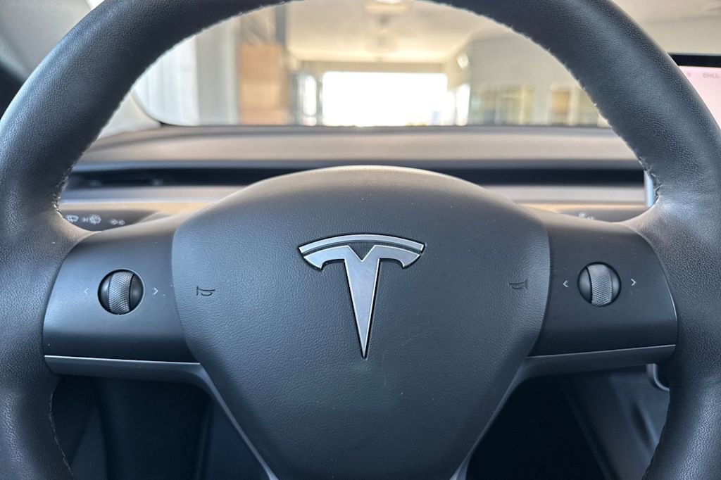 Thumbnail: 2022 Tesla Model 3 - 23
