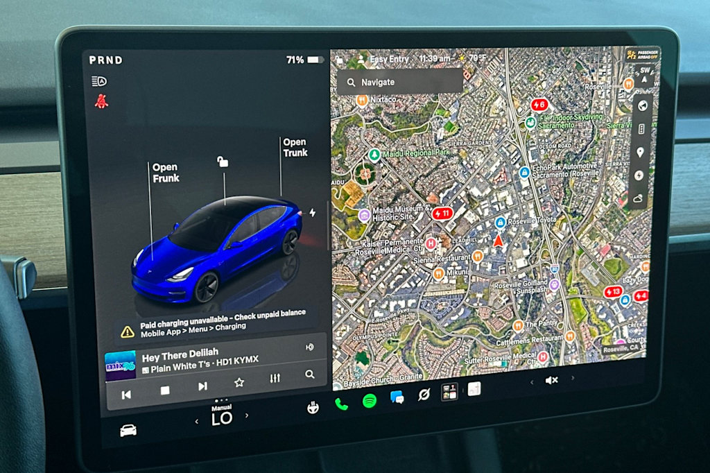 Thumbnail: 2022 Tesla Model 3 - 24