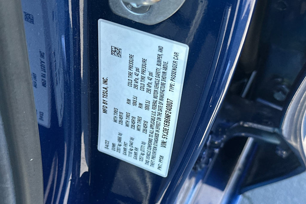 Thumbnail: 2022 Tesla Model 3 - 15