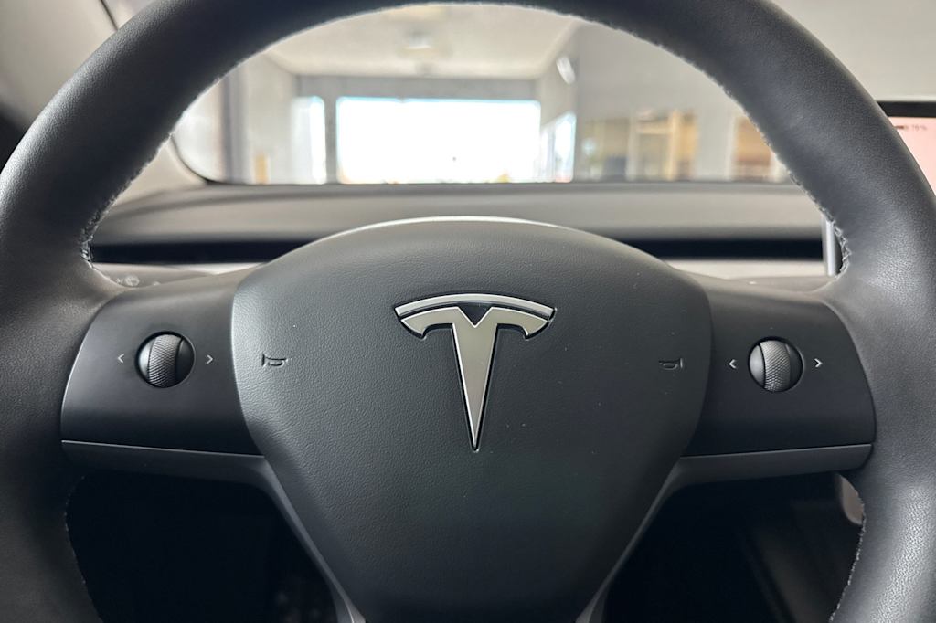 Thumbnail: 2023 Tesla Model 3 - 25