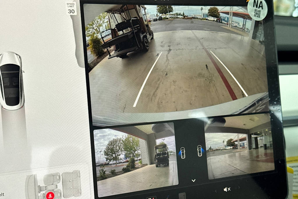 Thumbnail: 2023 Tesla Model 3 - 23
