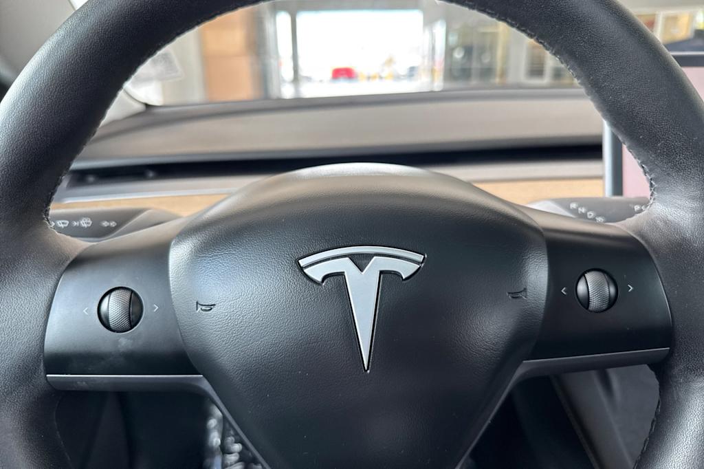 Thumbnail: 2023 Tesla Model 3 - 25