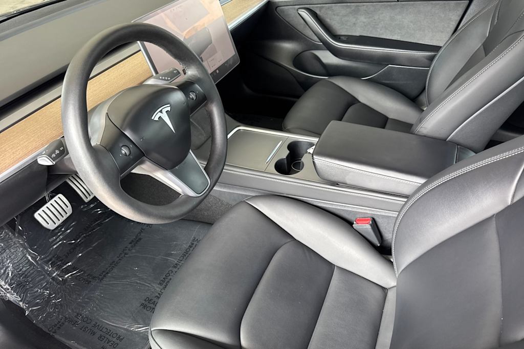 Thumbnail: 2023 Tesla Model 3 - 10
