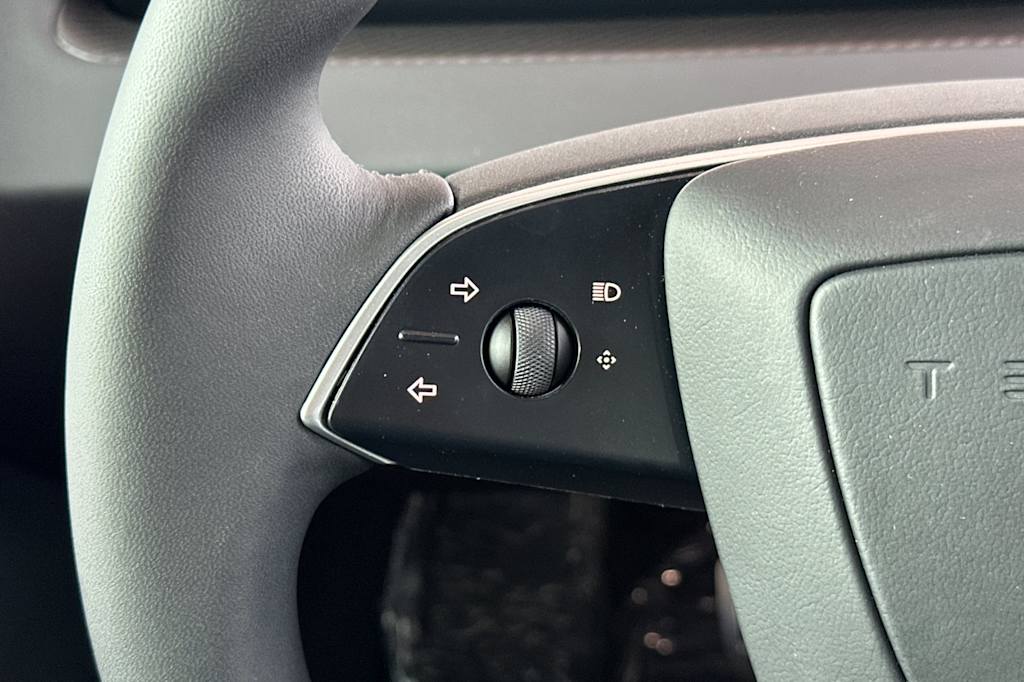 Thumbnail: 2024 Tesla Model 3 - 28