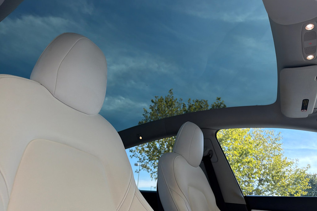 Thumbnail: 2021 Tesla Model Y - 21