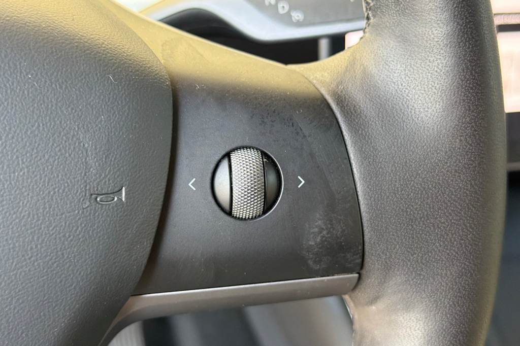 Thumbnail: 2021 Tesla Model Y - 29