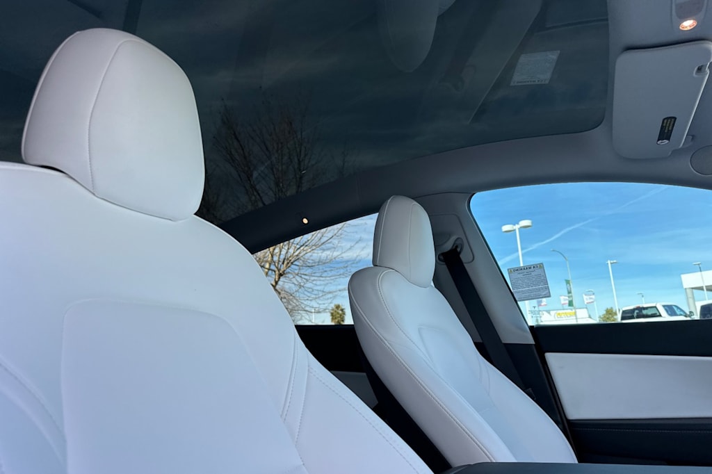 Thumbnail: 2021 Tesla Model Y - 22