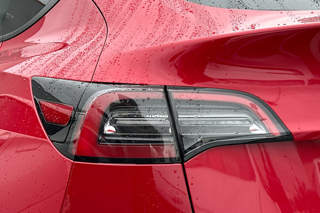 Thumbnail: 2021 Tesla Model Y - 18