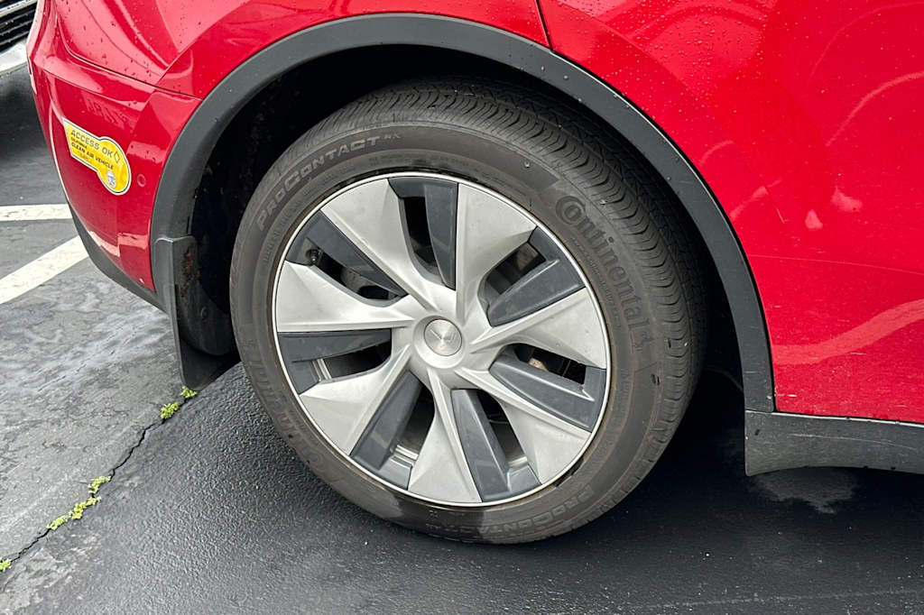 Thumbnail: 2021 Tesla Model Y - 17