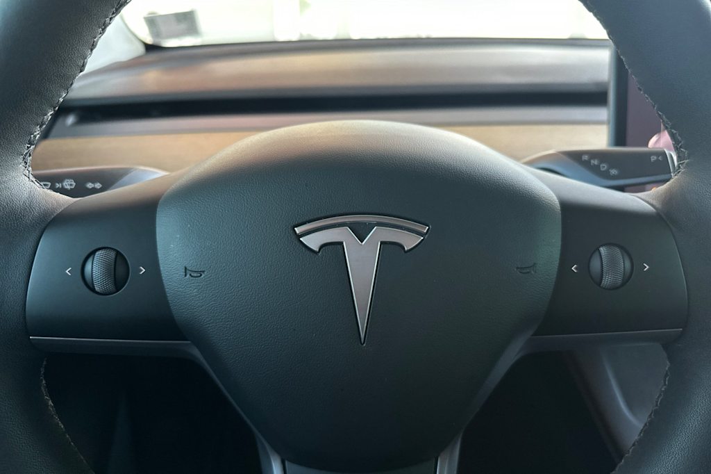 Thumbnail: 2021 Tesla Model Y - 29